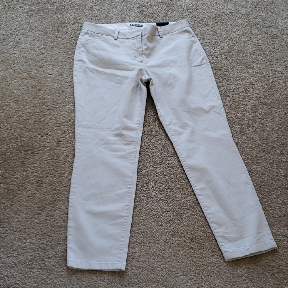 NWT Exptess Tan Classic Straight-Leg Pants. Size 10